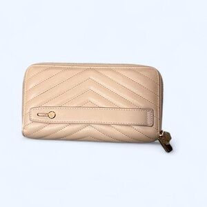 Elegant Cream Quilted Women's Wallet
